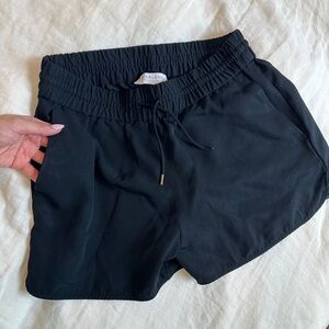 Everlane Women’s Shorts Drawstrings